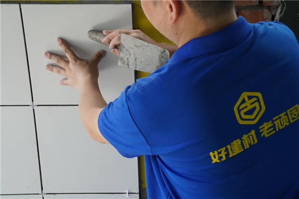 贴砖材料怎么选不踩坑?瓷砖胶十大品牌里的 “隐形冠军” 和 “黑马选手”